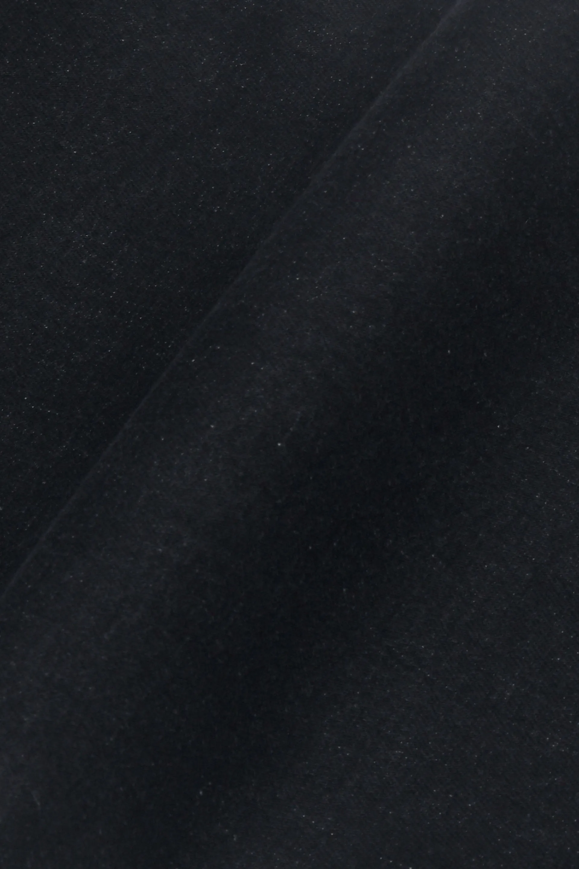 CLASSIC EDGE TAILORED DENIM IN BLACK