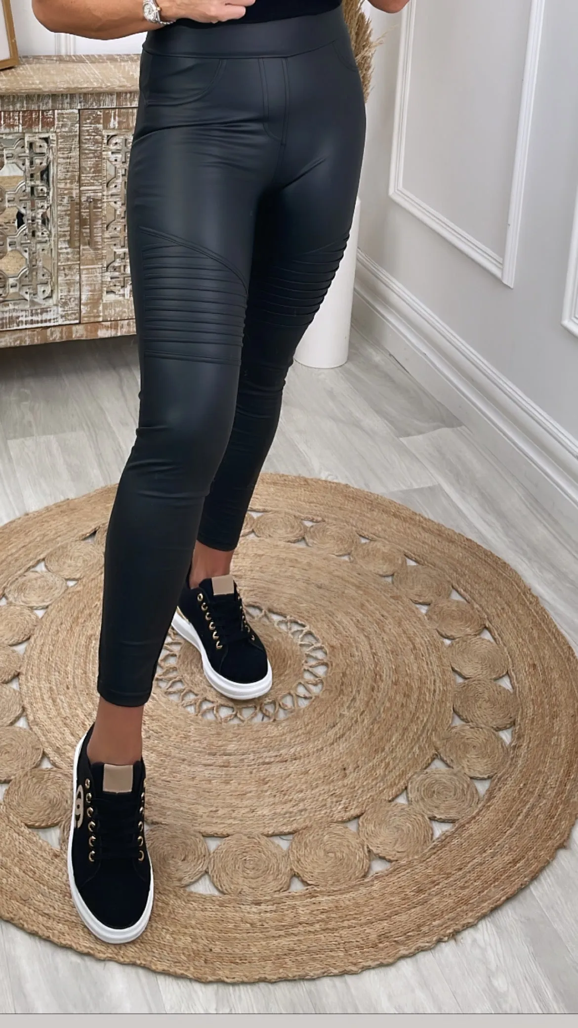 Dallas Black High Waisted Stitched Leggings