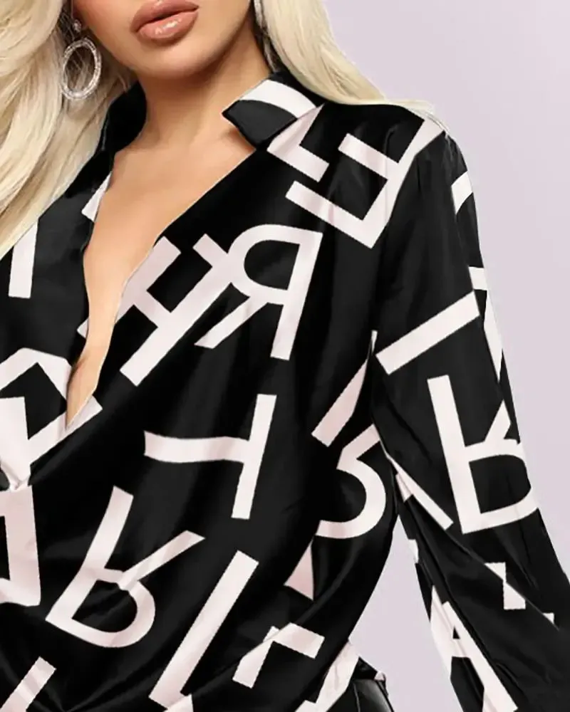 Deanwangkt - Satin long sleeve top with letter print and plunging neckline