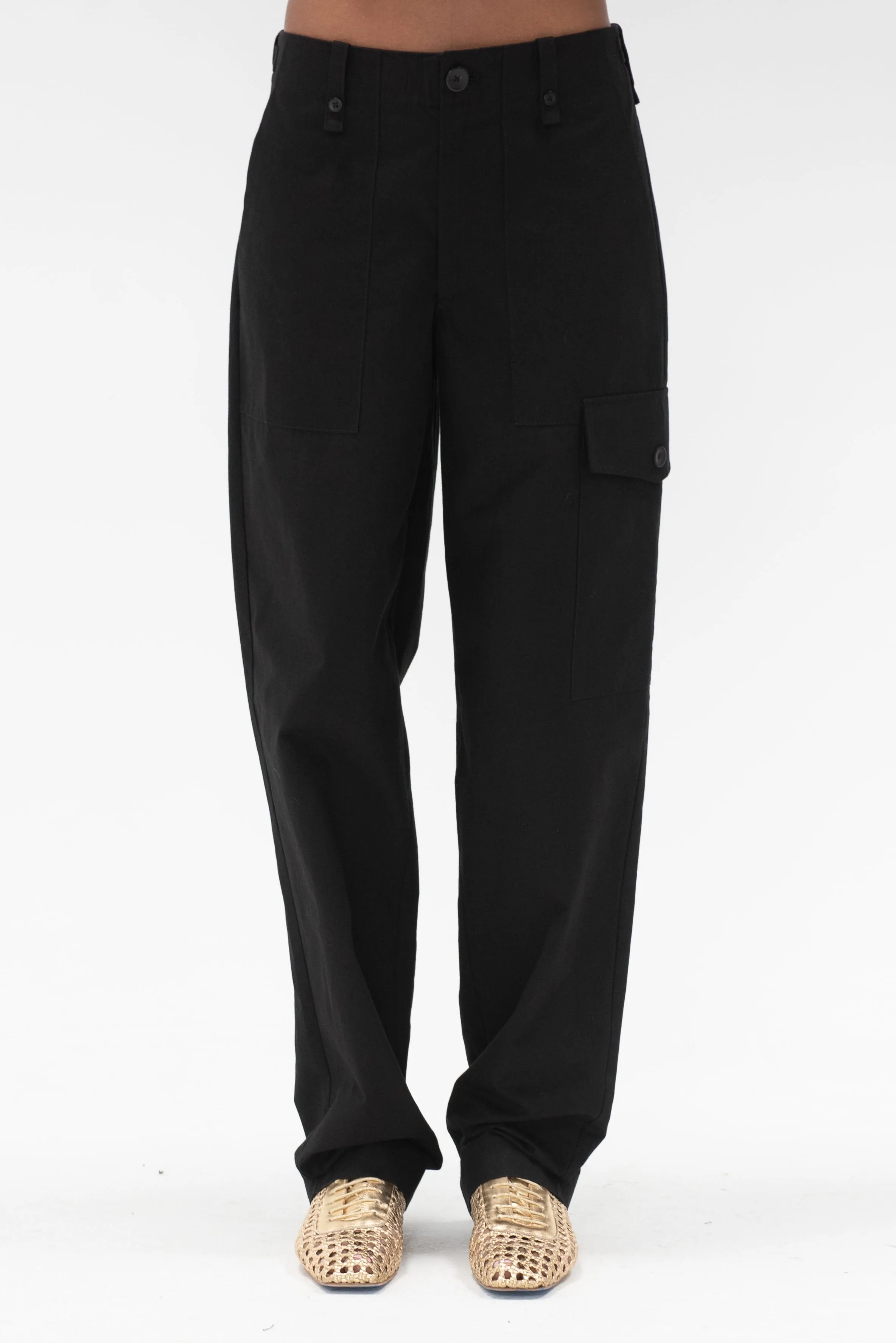 Octavia Pant, Black
