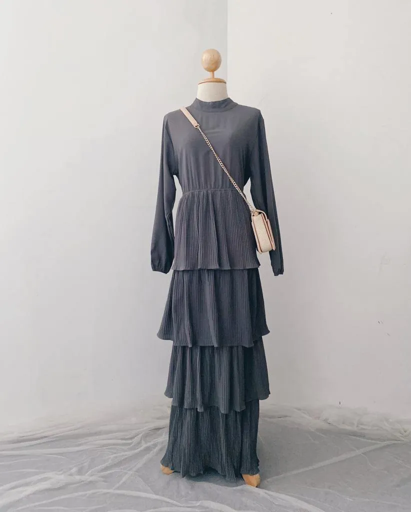 Pleated Layers Maxi Dress